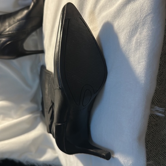 Nine West under the knee high heel boots - Picture 2 of 3